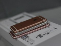 iPhone5SE曝光真機諜照 天線白帶變細了