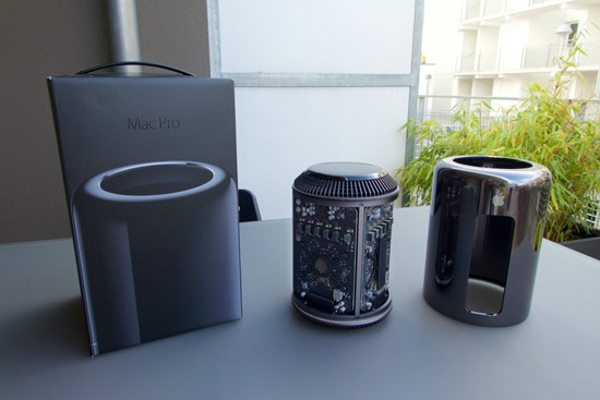 還有便是Mac Pro，這個自2013年發(fā)布以來，就一向被蕭瑟的娃，在2016年，也將很有或許進行一些改善晉級，將裝備全新OS X體系。